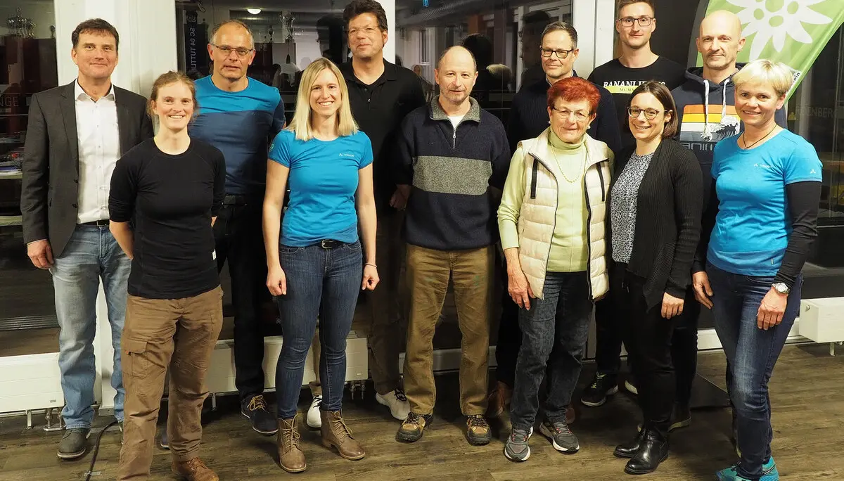 Mitgliederversammlung 2023 - Vorstand und Beirat | © DAV Tuttlingen/Sebastian Huber