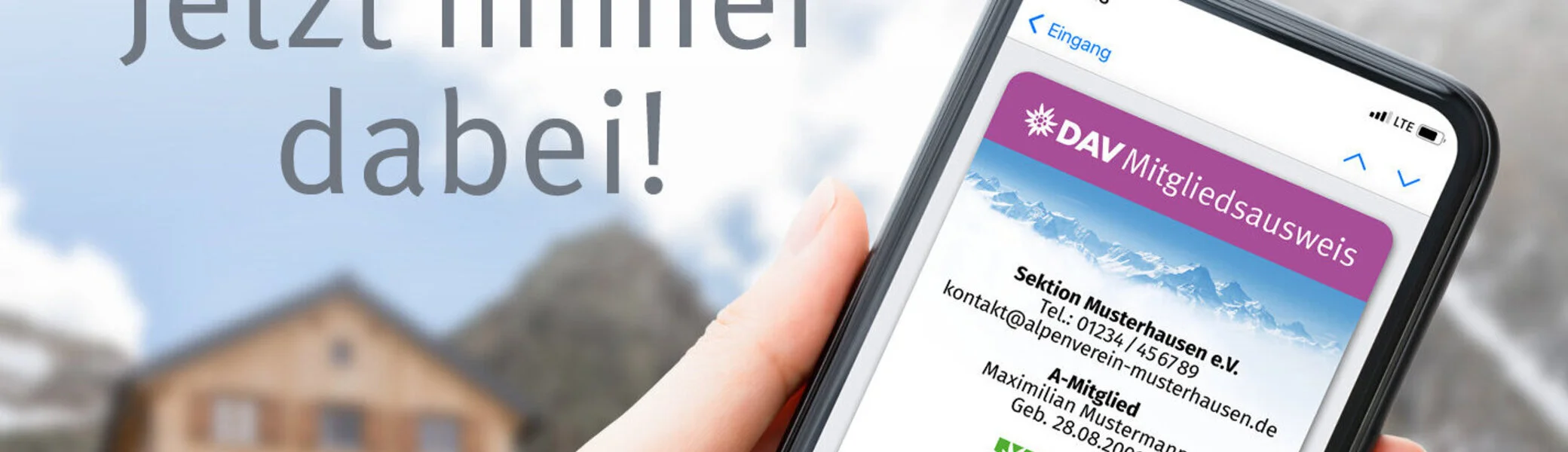Ein Smartphone mit dem digitalen Mitgliedsausweis im Display | © DAV