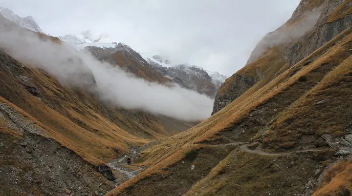 Bergpanorama im Nebel | © DAV Archiv